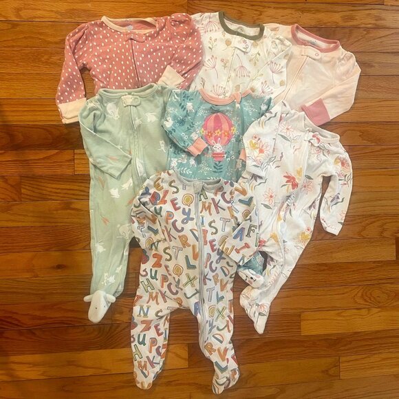 Girls 6 Month Footie Pajamas 7-Piece Lot - Picture 1 of 15
